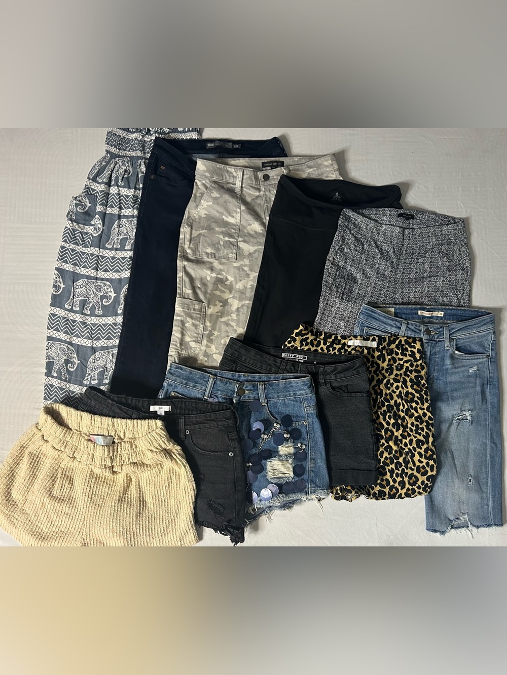 Women’s XS/S Bundle | Levi’s Free People Prana Banana Republic | 11 Pieces